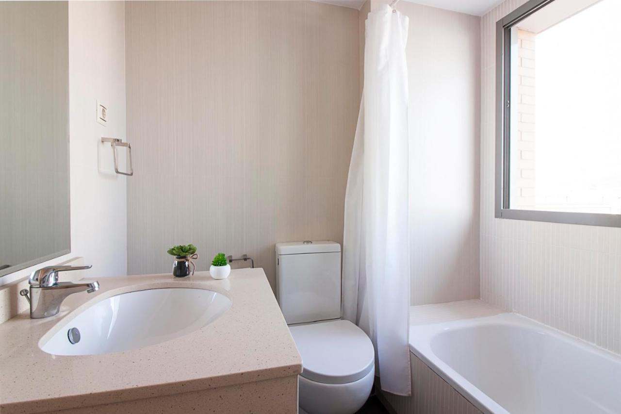 Center Flat Terrace & Parking Apartment