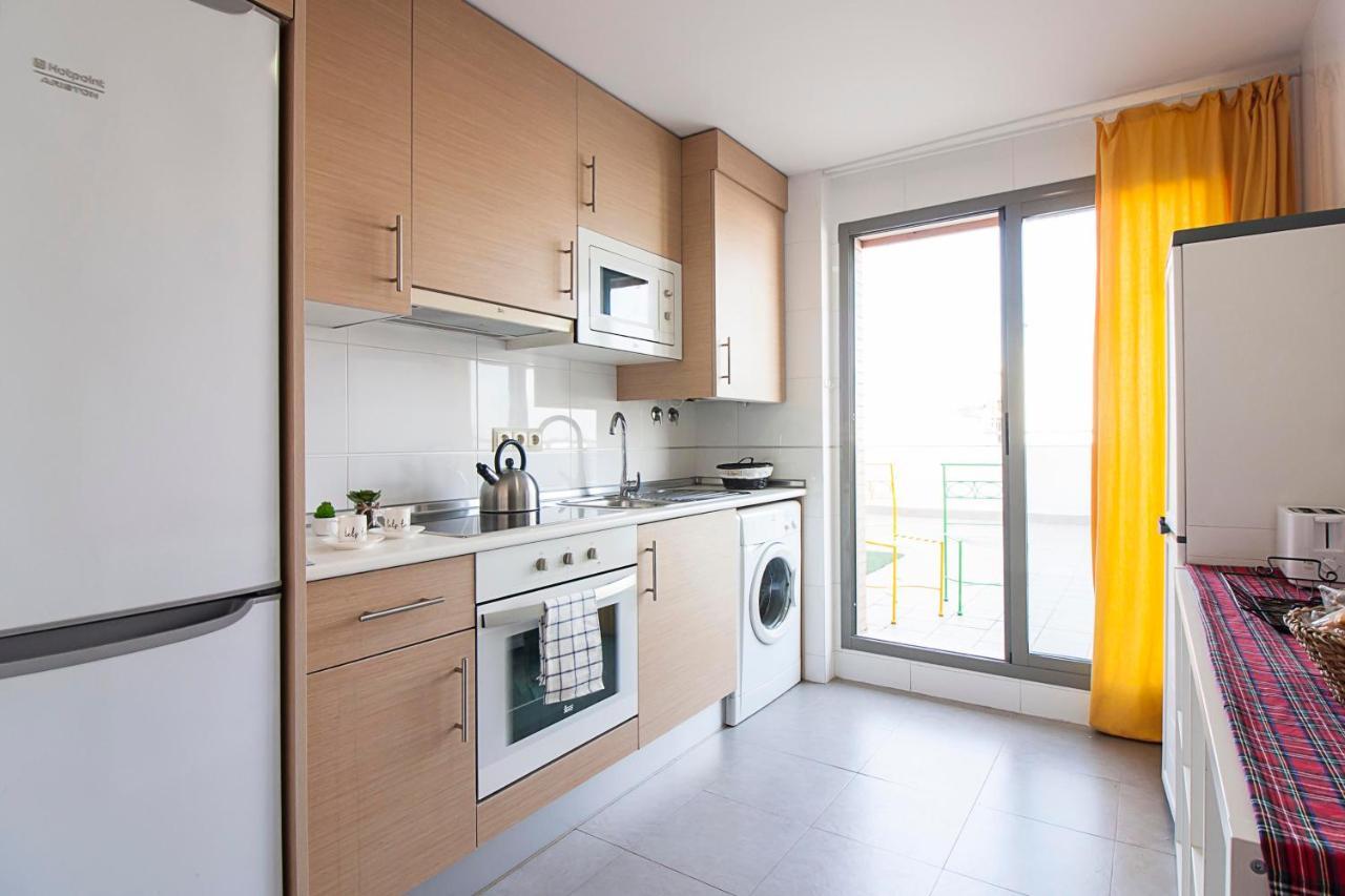 Center Flat Terrace & Parking Apartment *